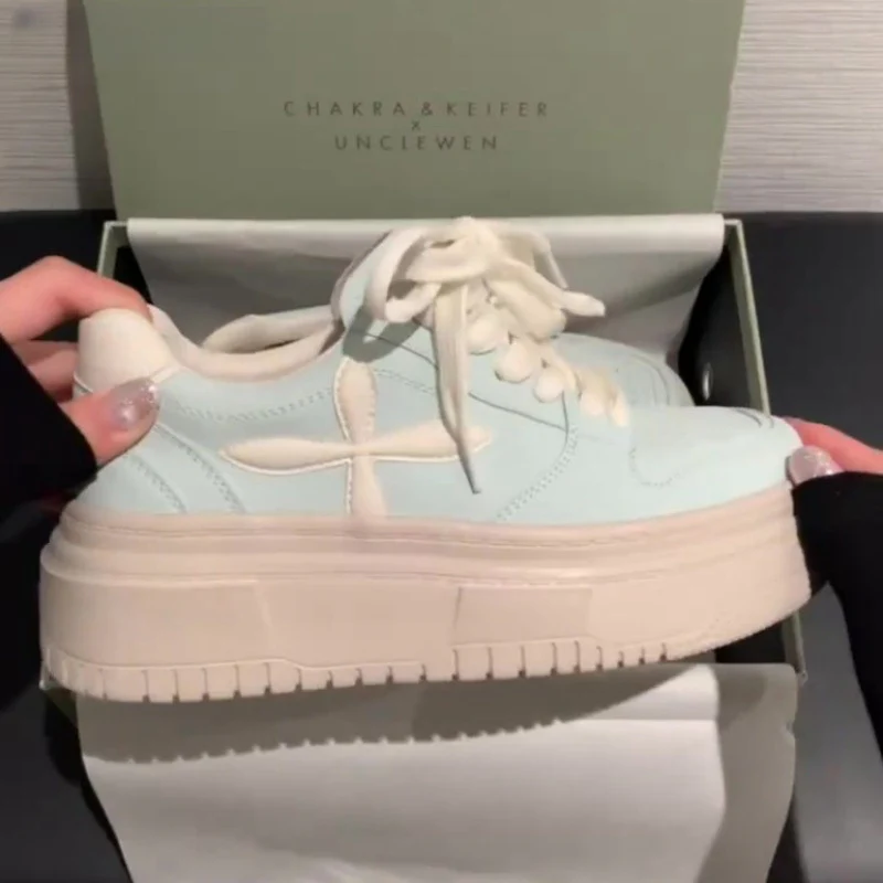 Damen Sneakers mit dicker Plateausohle und atmungsaktivem Obermaterial Heidi Mode - Image 3