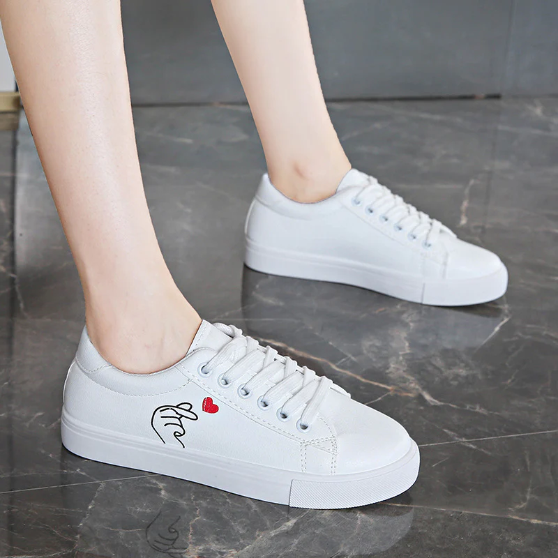 Damen Sneakers mit elegantem Logo und bequemer Sohle Heidi Mode - Image 4