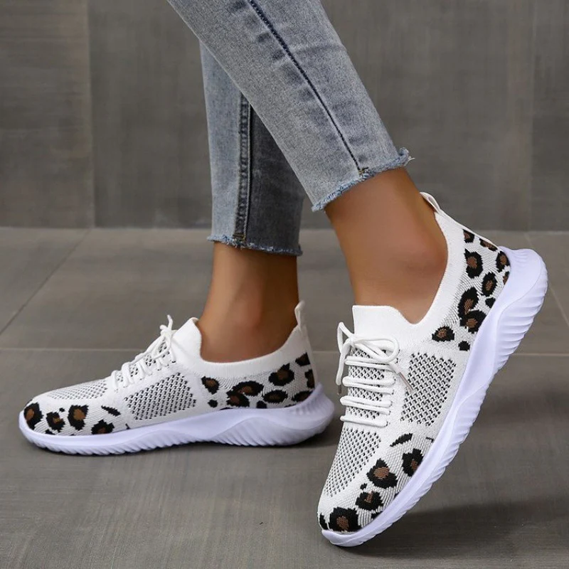 Damen Sneakers mit ergonomischem Mesh-Obermaterial und trendigem Tierprint Heidi Mode - Image 2