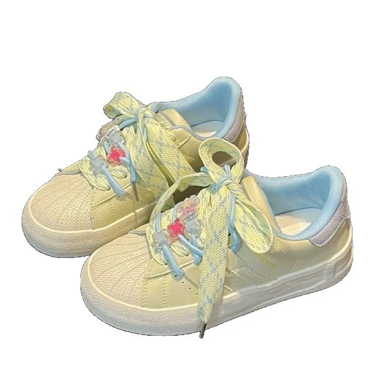 Damen Sneakers mit floralen Schnürsenkeln und weichem Innenfutter Heidi Mode - Image 5
