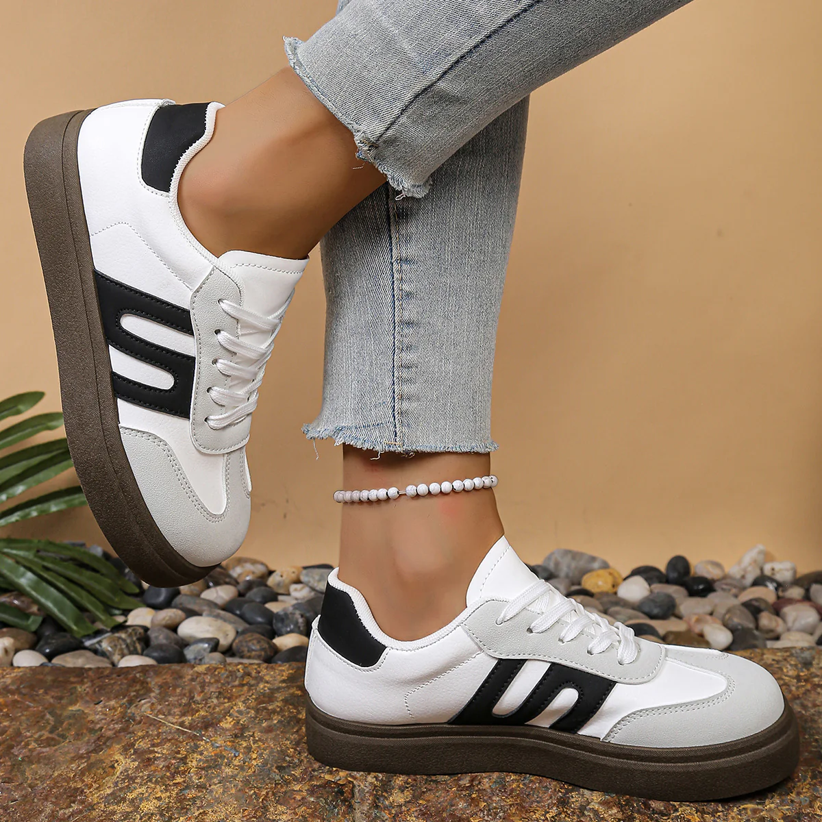 Damen Sneakers mit gepolsterter Sohle und modischem Design Heidi Mode - Image 4