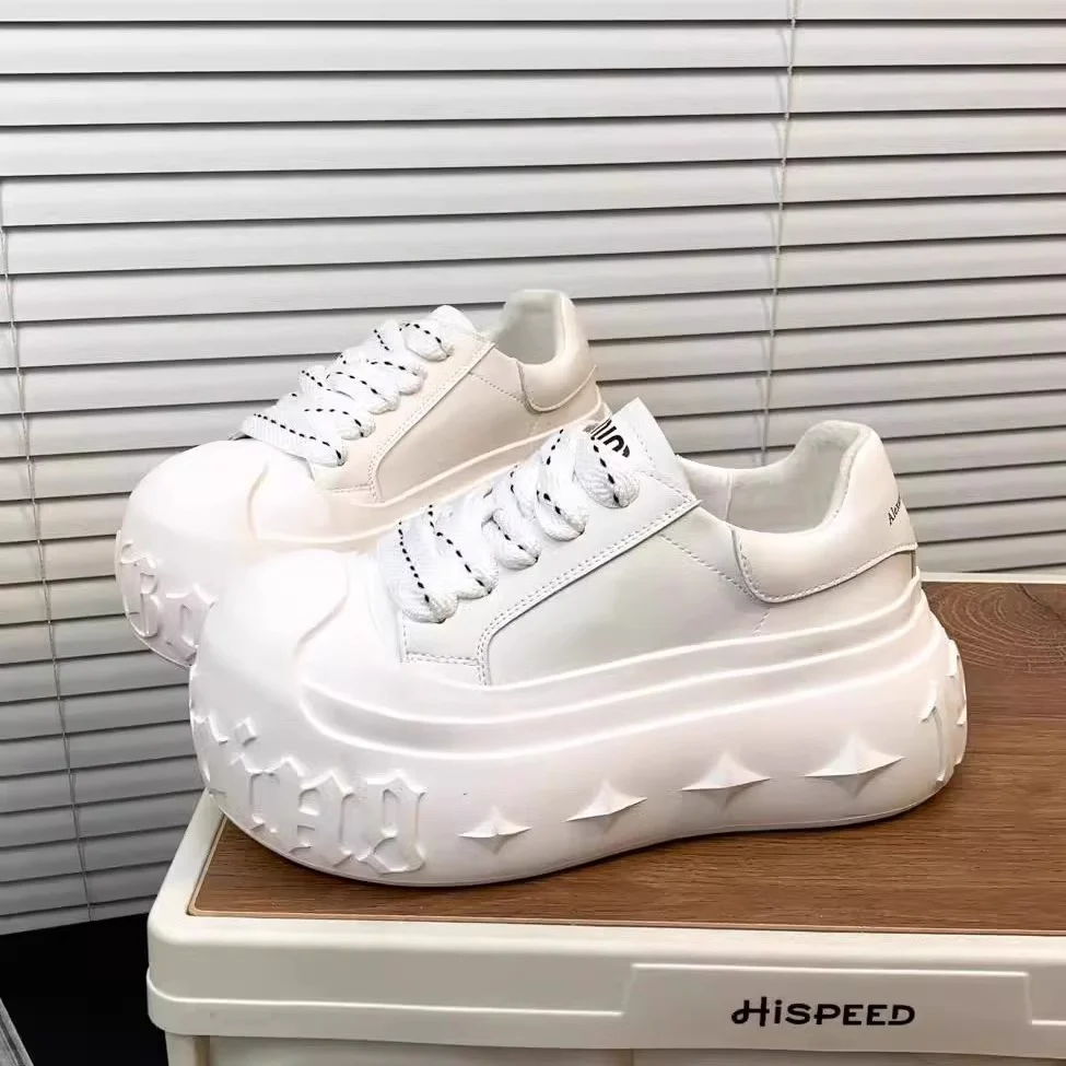 Damen Sneakers mit gesteigertem Plateau-Design und modischer Ziersteppung Heidi Mode - Image 2