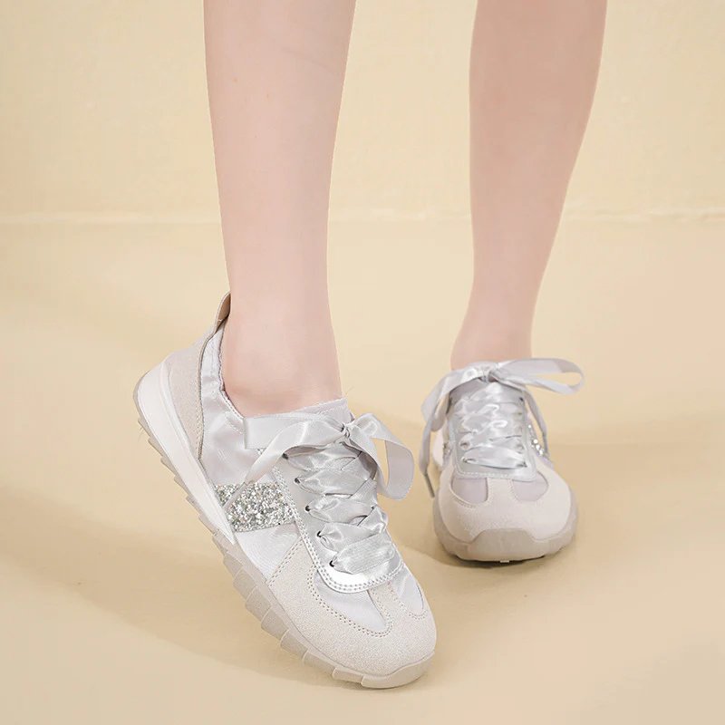 Damen Sneakers mit glänzenden Schnürsenkeln und atmungsaktivem Mesh-Obermaterial Heidi Mode - Image 4