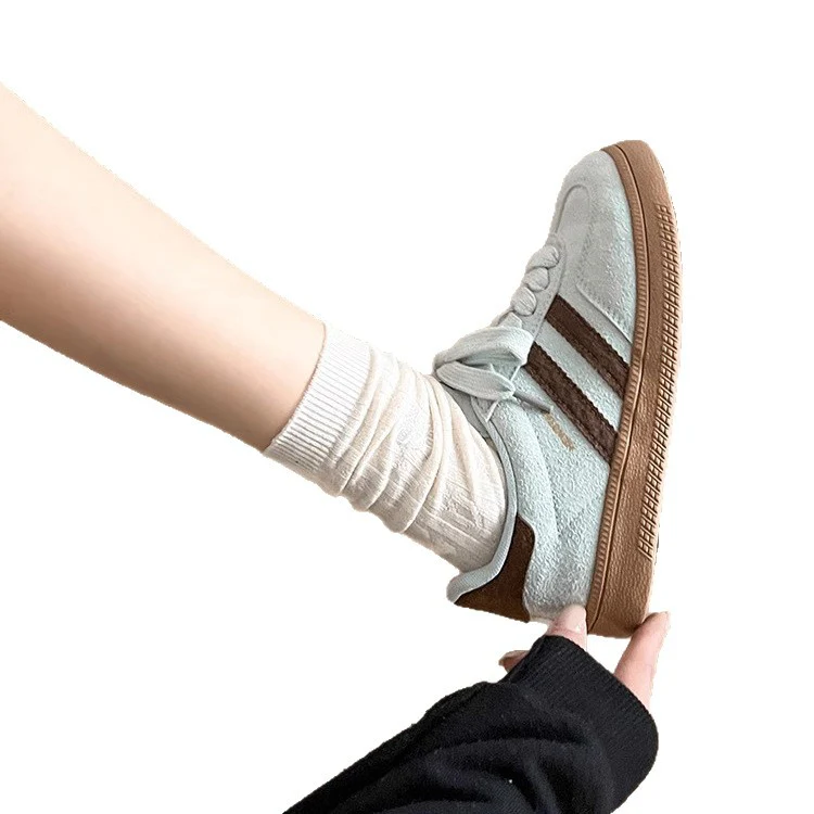 Damen Sneakers mit hochwertigem Velours-Obermaterial und rutschfester Gummisohle Heidi Mode - Image 5