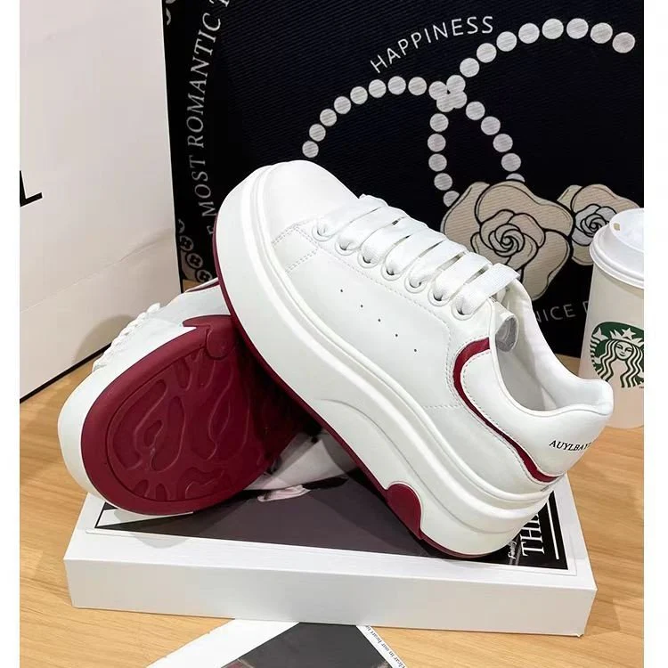 Damen Sneakers mit klassischem Obermaterial und innovativer Dämpfungstechnologie Heidi Mode - Image 4
