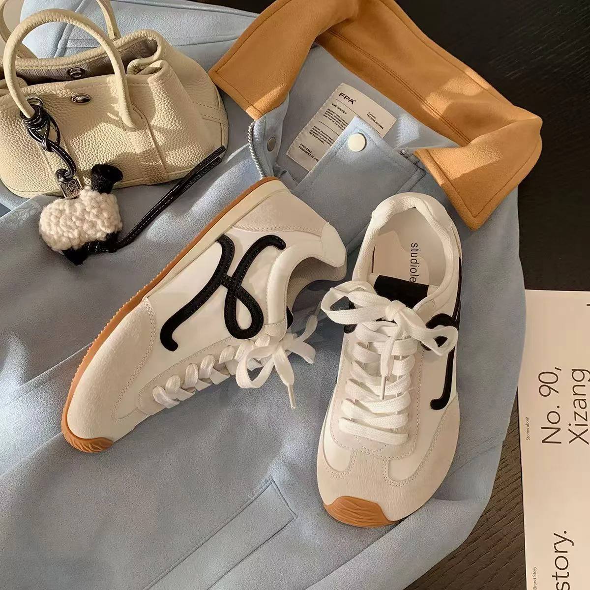 Damen Sneakers mit luxuriösem Wildleder und atmungsaktivem Mesh von Heidi Mode - Image 8
