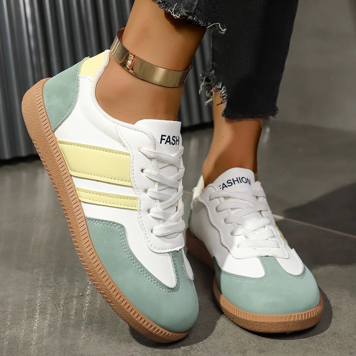 Damen Sneakers mit modischem Obermaterial und strapazierfähiger Gummisohle Heidi Mode - Image 2