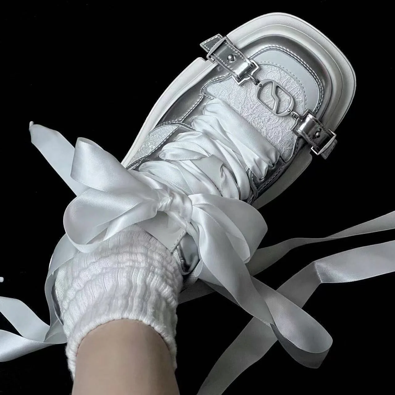 Damen Sneakers mit modischem Schnallenverschluss und innovativem Sohlenprofil Heidi Mode - Image 3