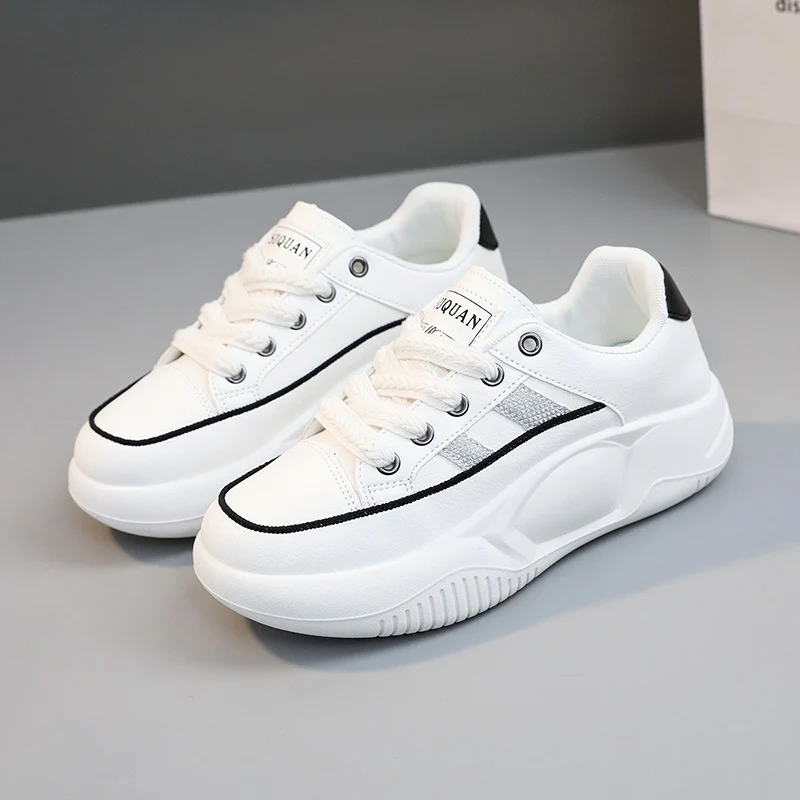 Damen Sneakers mit strukturiertem Obermaterial und rutschfester Sohle Heidi Mode - Image 2