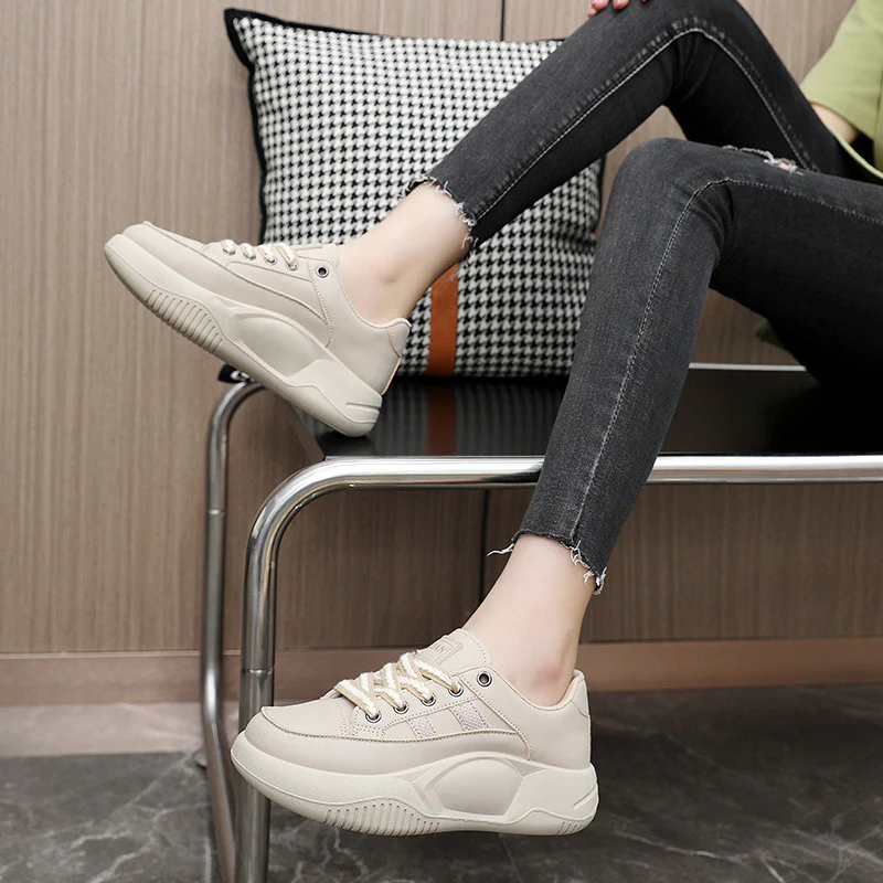 Damen Sneakers mit strukturiertem Obermaterial und rutschfester Sohle Heidi Mode - Image 4