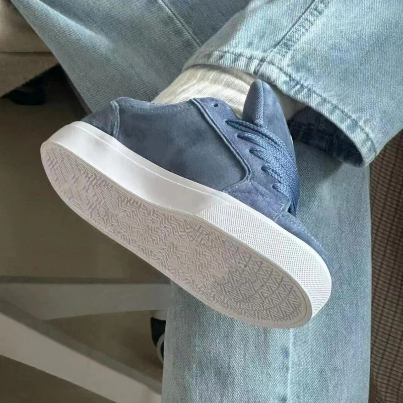 Damen Sneakers mit stylischen Sternen-Applikationen Heidi Mode - Image 3