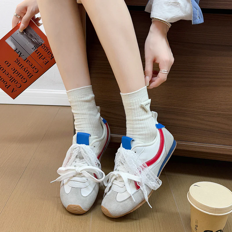 Damen Sneakers mit trendigem Design und atmungsaktivem Obermaterial Heidi Mode - Image 4