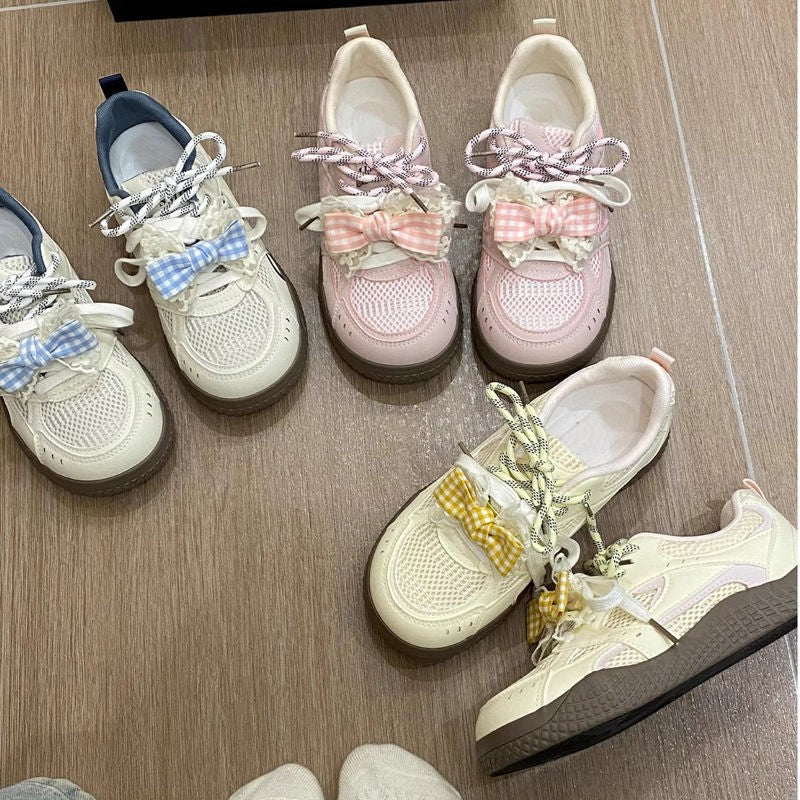 Damen Sneakers mit verspielt floralem Design und innovativer Schnürung Heidi Mode - Image 2