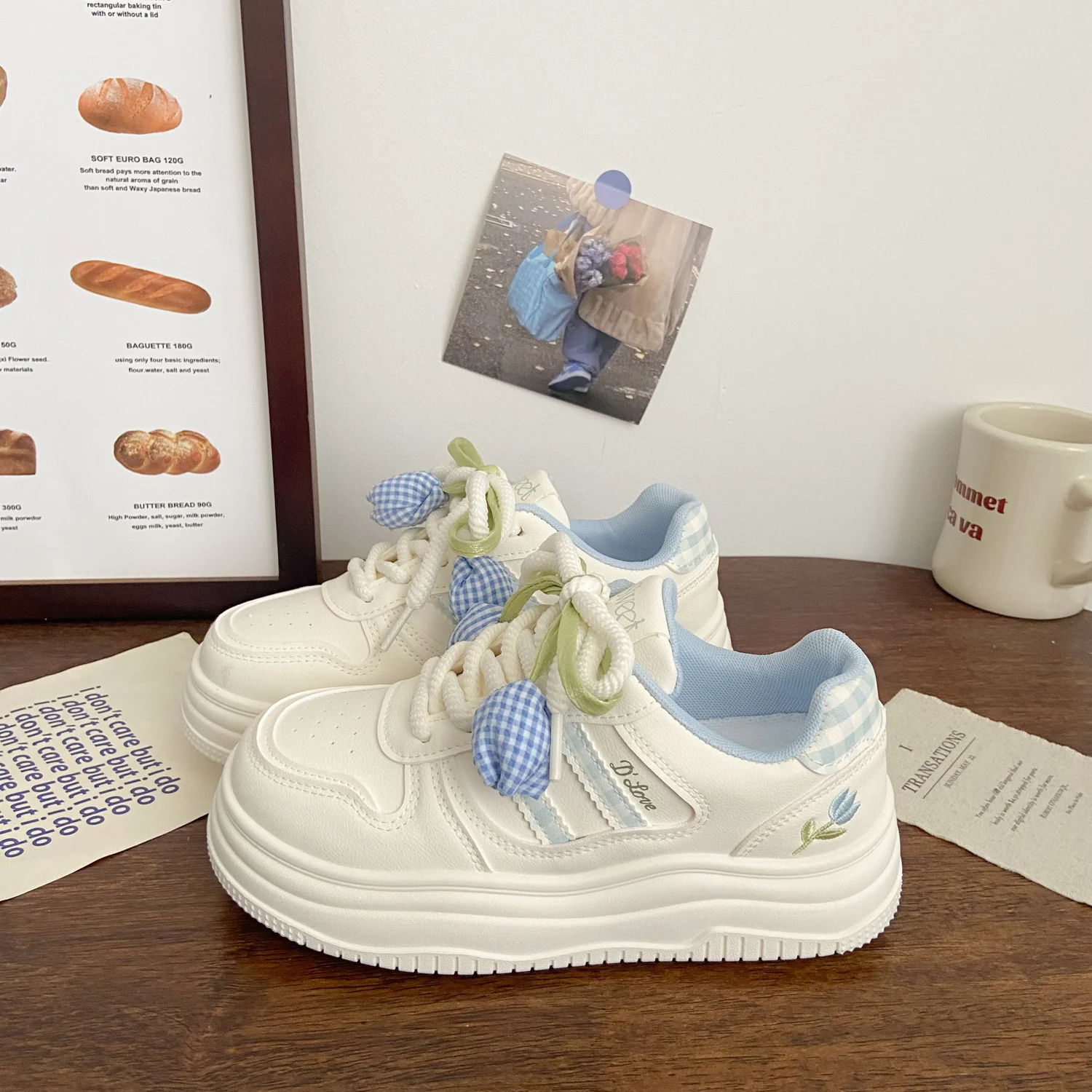 Damen Sneakers mit verspieltem Blumenmotiv und gepolsterter Laufsohle Heidi Mode - Image 6