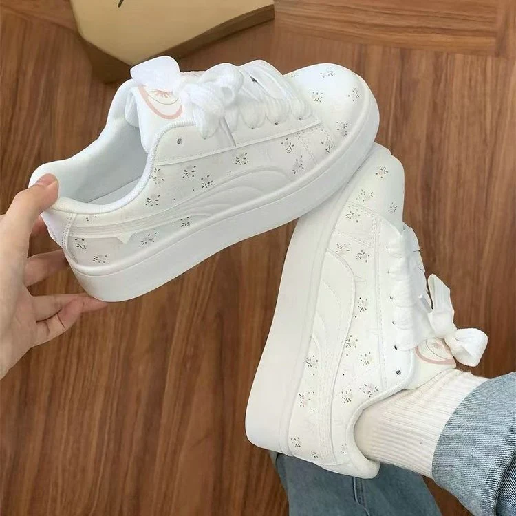 Damen Sneakers mit verspieltem Blumenmuster und komfortabler Sohle Heidi Mode - Image 4