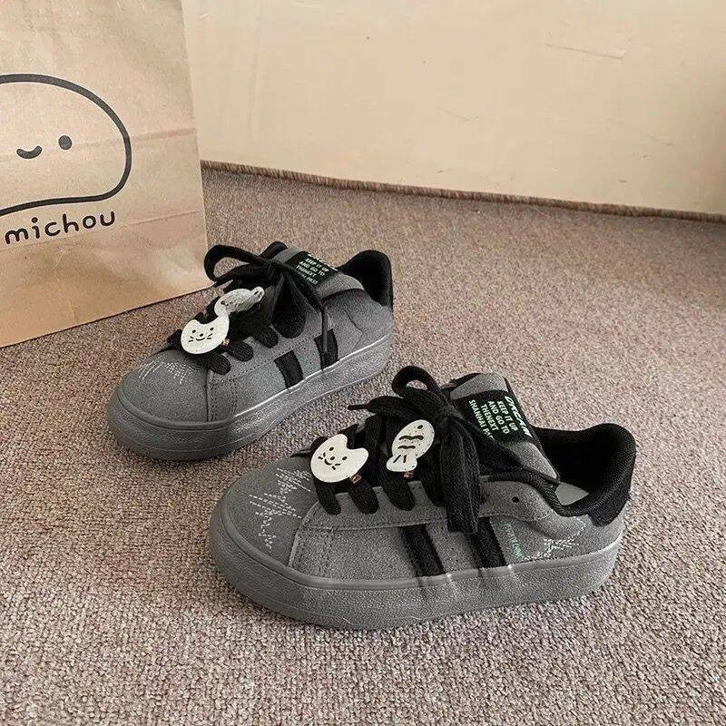 Damen Sneakers mit verspieltem Design und bequemer Sohle Heidi Mode - Image 2