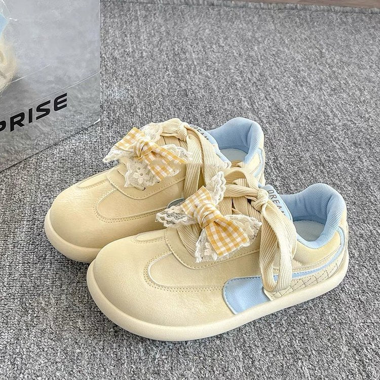 Damen Sneakers mit verspieltem Rüschendetail und buntem Karostoffband Heidi Mode - Image 2