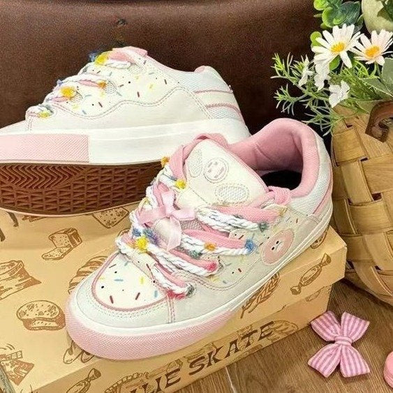 Damen Sneakers mit verspielten bunten Applikationen und komfortabler Dämpfung Heidi Mode - Image 4