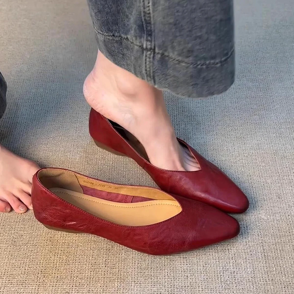 Damen spitze Slipper mit eleganter V-Ausschnittform Heidi Mode - Image 3