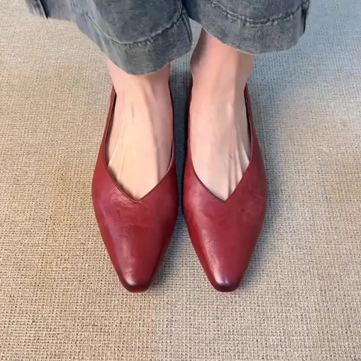 Damen spitze Slipper mit eleganter V-Ausschnittform Heidi Mode - Image 4