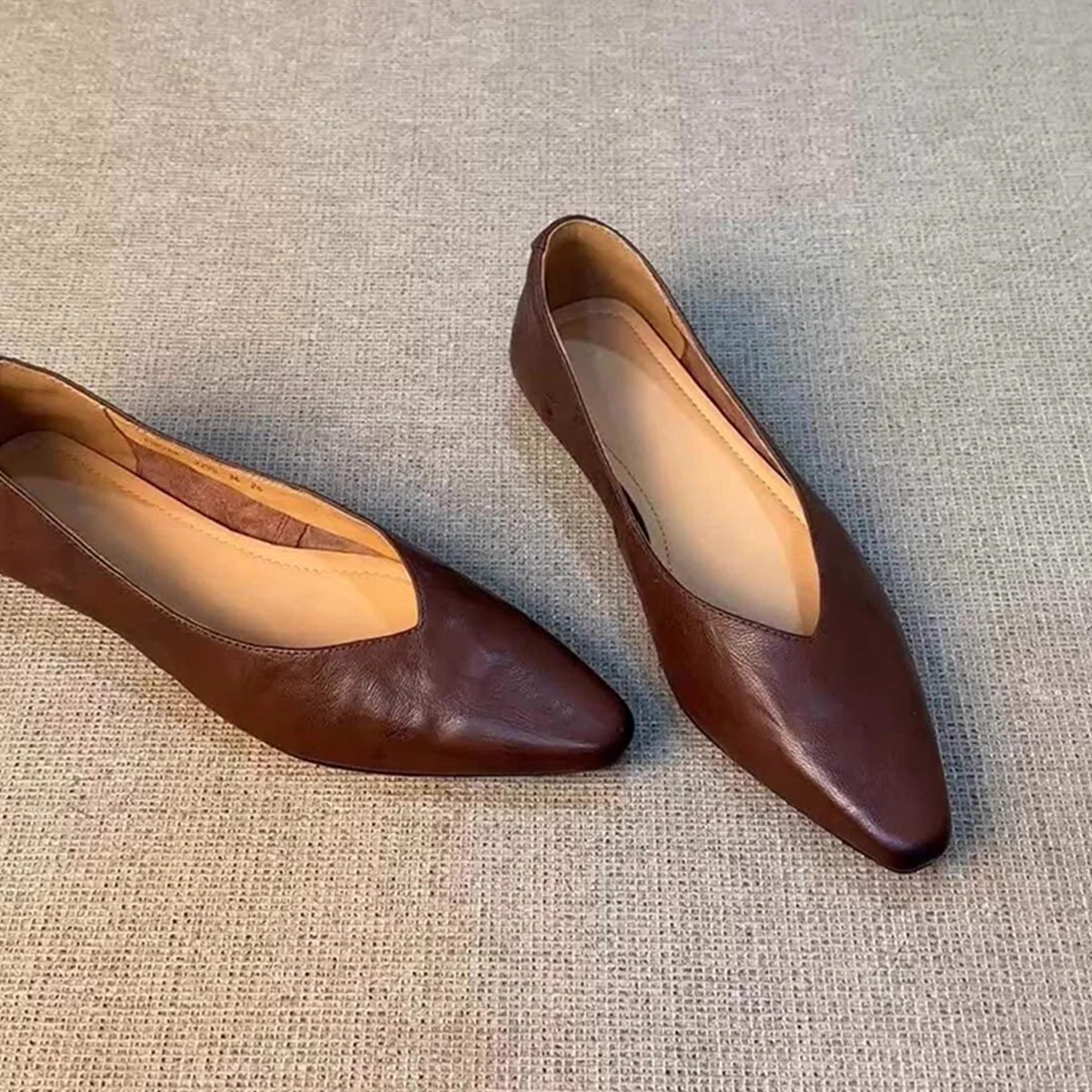 Damen spitze Slipper mit eleganter V-Ausschnittform Heidi Mode - Image 5