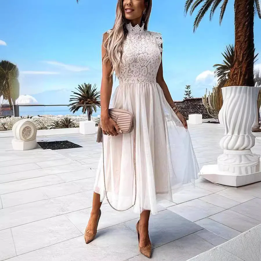 Damen Spitzenkleid mit hohem Kragen und schwungvollem Rock Heidi-Mode - Image 3