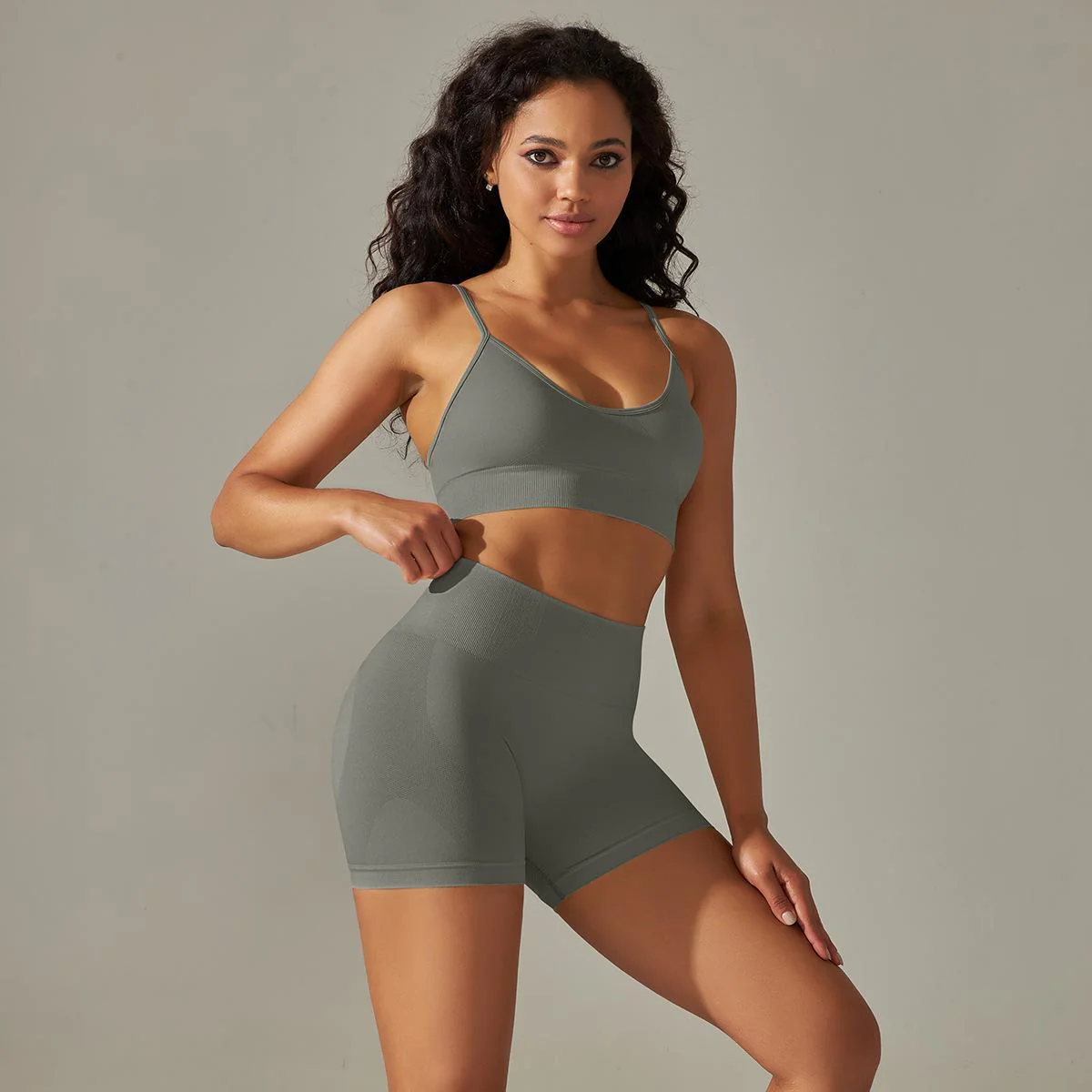 Damen Sport-Bh und Shorts-Set Heidi-Mode - Image 7