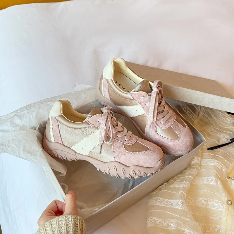 Damen sportive Sneakers mit atmungsaktiver Obermaterialkombination und rutschfester Laufsohle Heidi Mode - Image 6