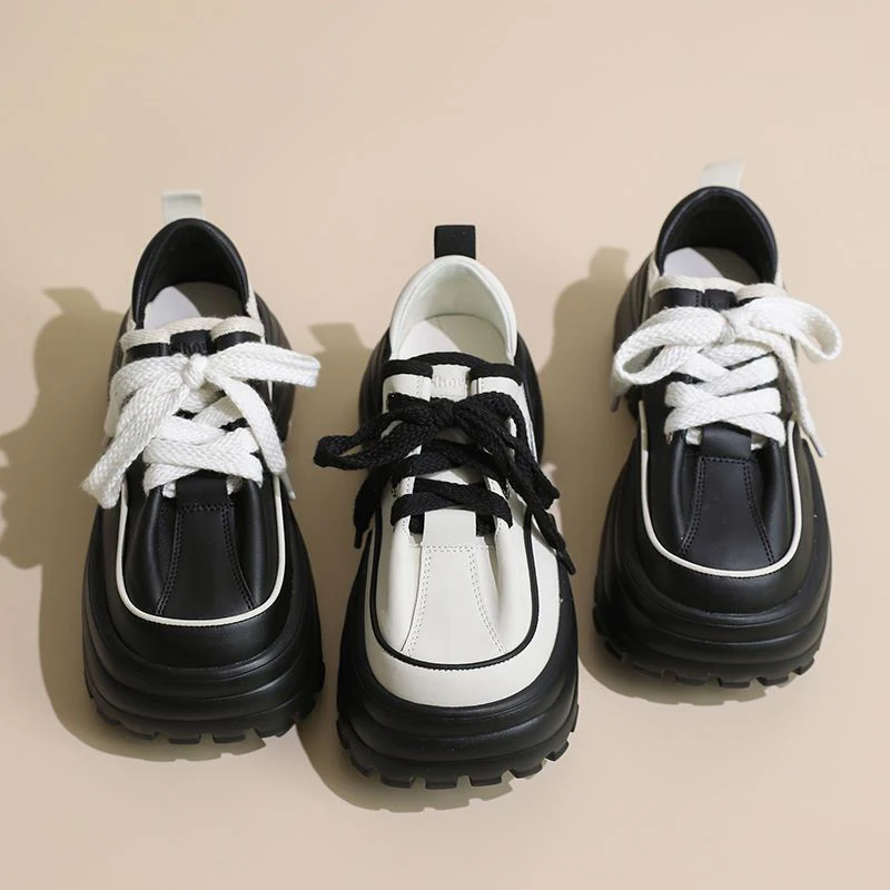 Damen sportive Sneakers mit stabiler Sohle und auffälligem Design Heidi Mode - Image 3