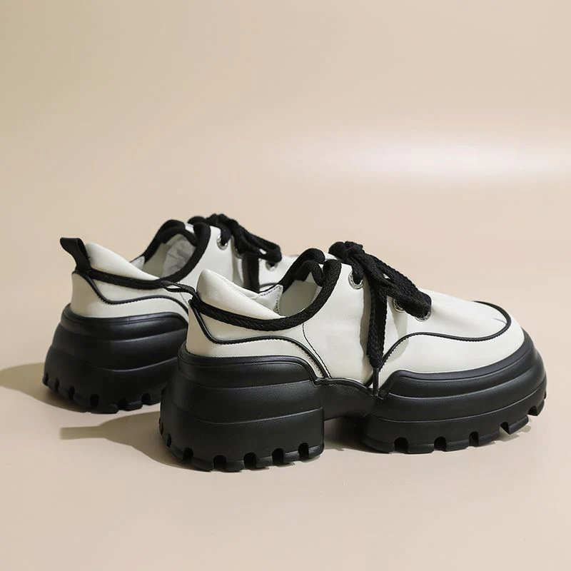 Damen sportive Sneakers mit stabiler Sohle und auffälligem Design Heidi Mode - Image 4