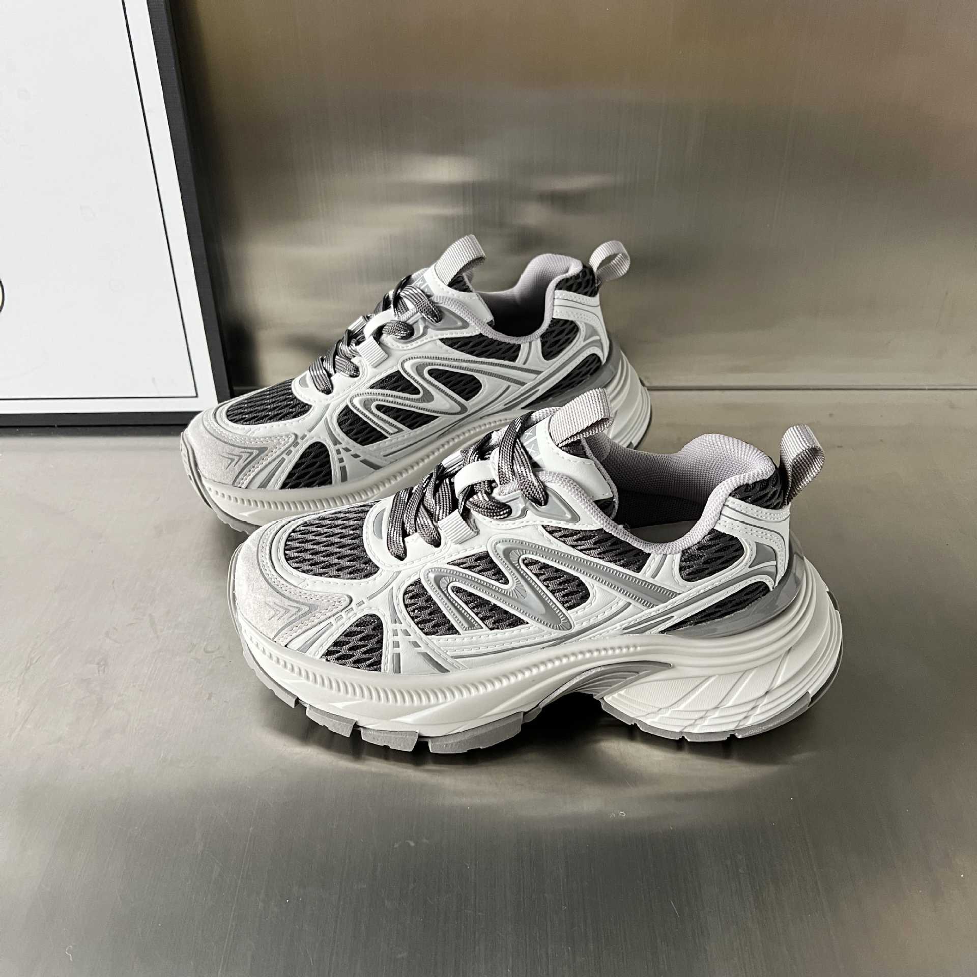Damen Sportlich-dynamische Sneakers mit atmungsaktivem Obermaterial und ergonomischer Dämpfungstechnologie Heidi Mode - Image 6