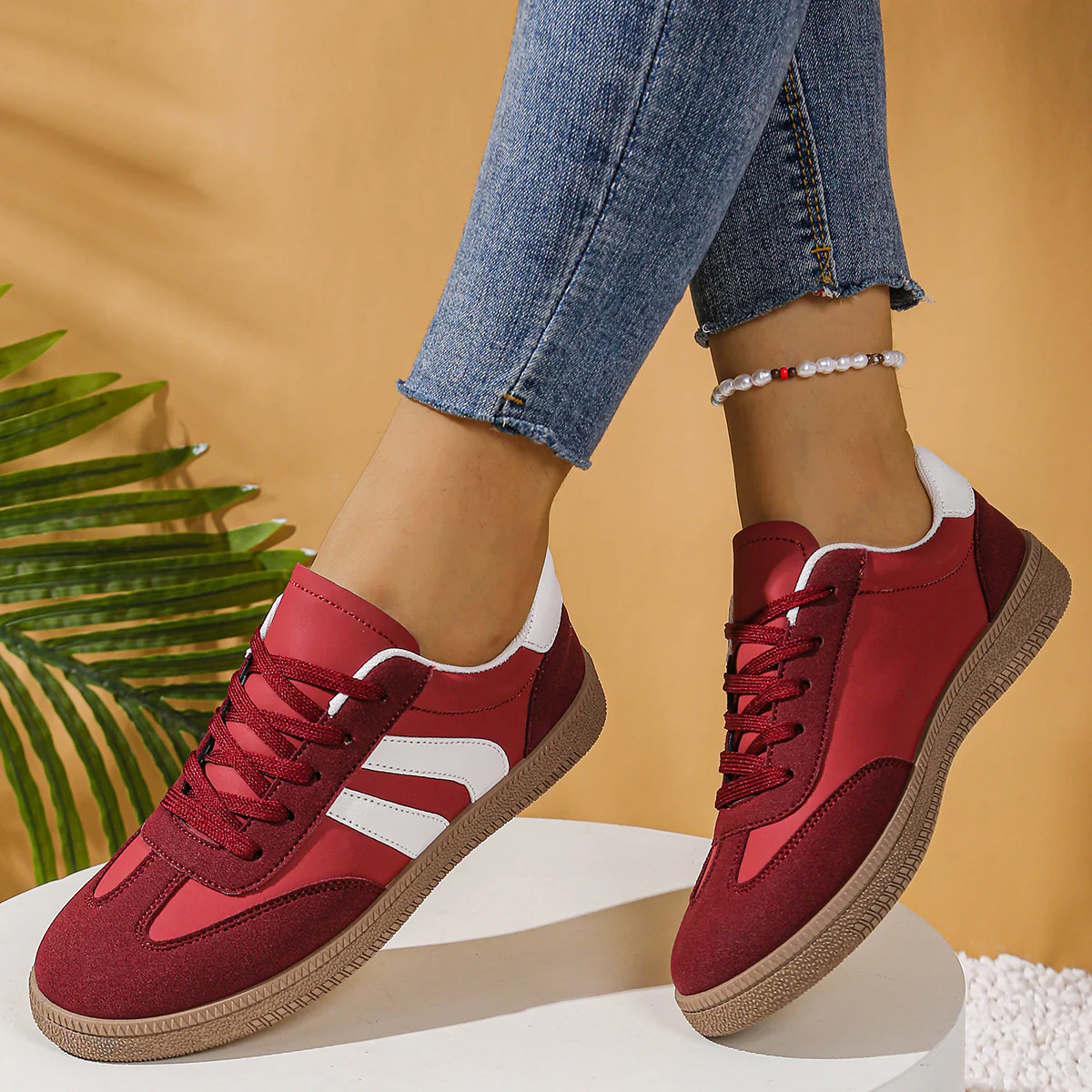 Damen Sportlich-Exklusive Sneakers mit weichem Obermaterial und rutschfester Sohle Heidi Mode - Image 2