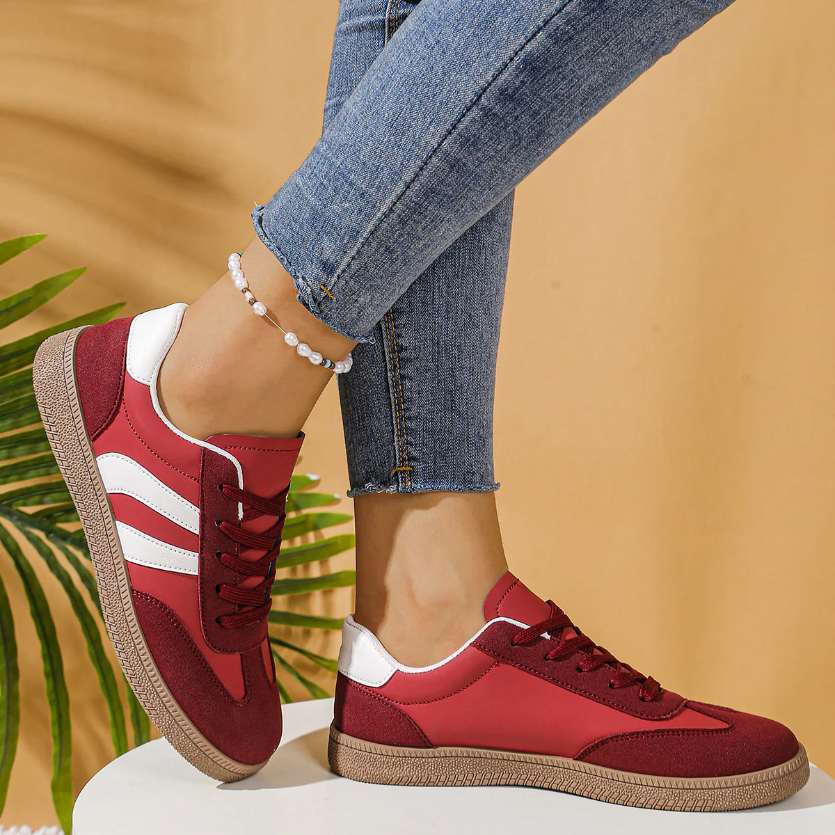Damen Sportlich-Exklusive Sneakers mit weichem Obermaterial und rutschfester Sohle Heidi Mode - Image 4