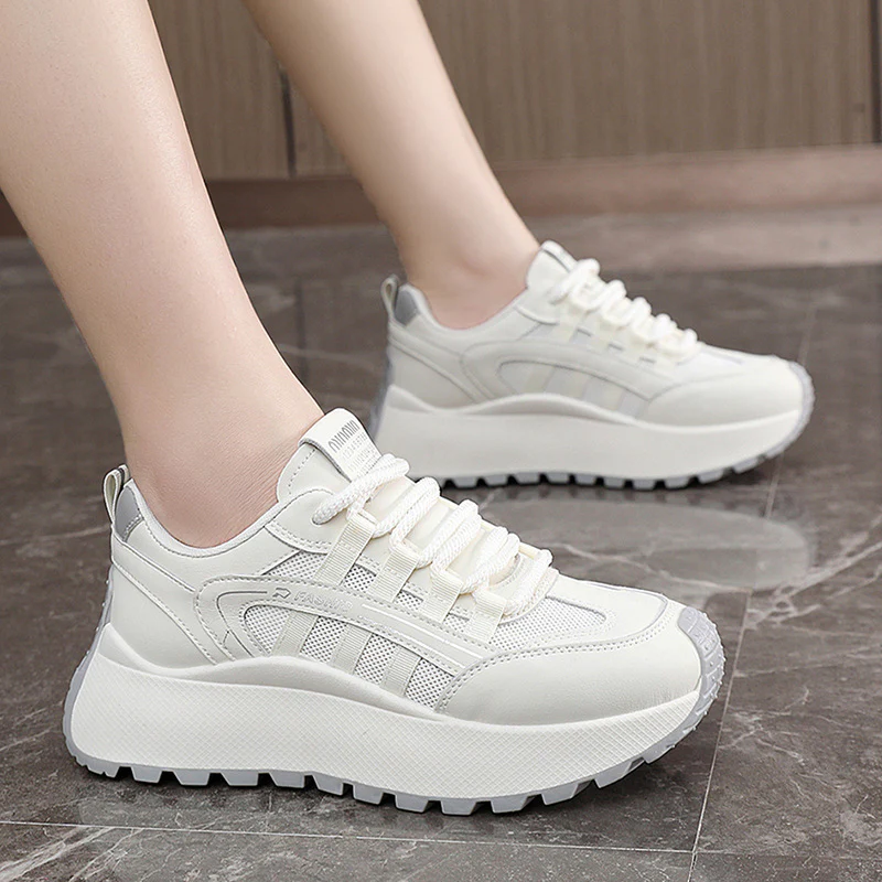 Damen Sportliche Chunky Sneaker mit dämpfendem Sohlenprofil und atmungsaktiver Obermaterialstruktur Heidi Mode - Image 4