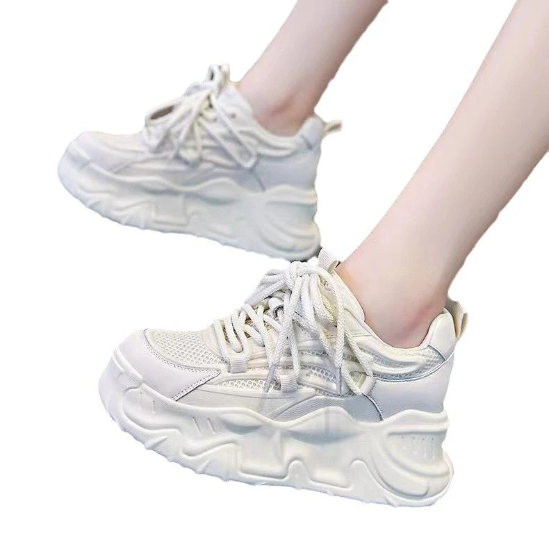 Damen Sportliche Chunky-Sneaker mit innovativem Dämpfungssystem und rutschfester Sohle Heidi Mode - Image 5