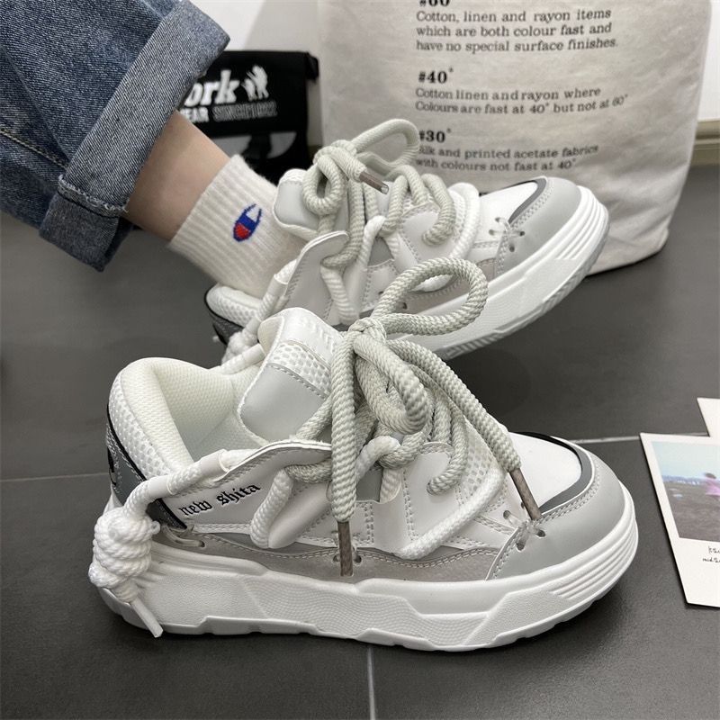 Damen Sportliche Chunky-Sneaker mit innovativem Schnürsystem und rutschfester Sohle Heidi Mode - Image 2
