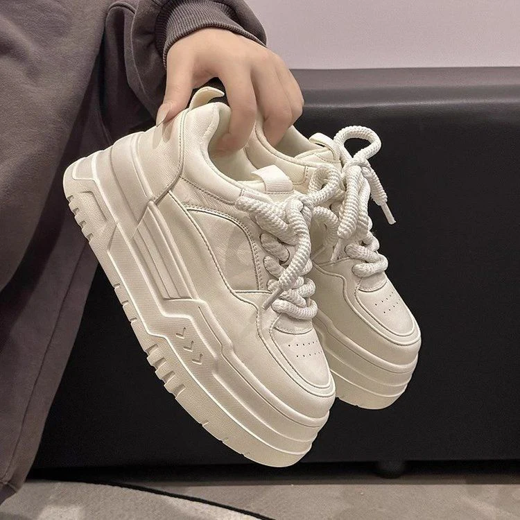 Damen Sportliche Chunky Sneaker mit innovativem Sohlenprofil Heidi Mode - Image 7