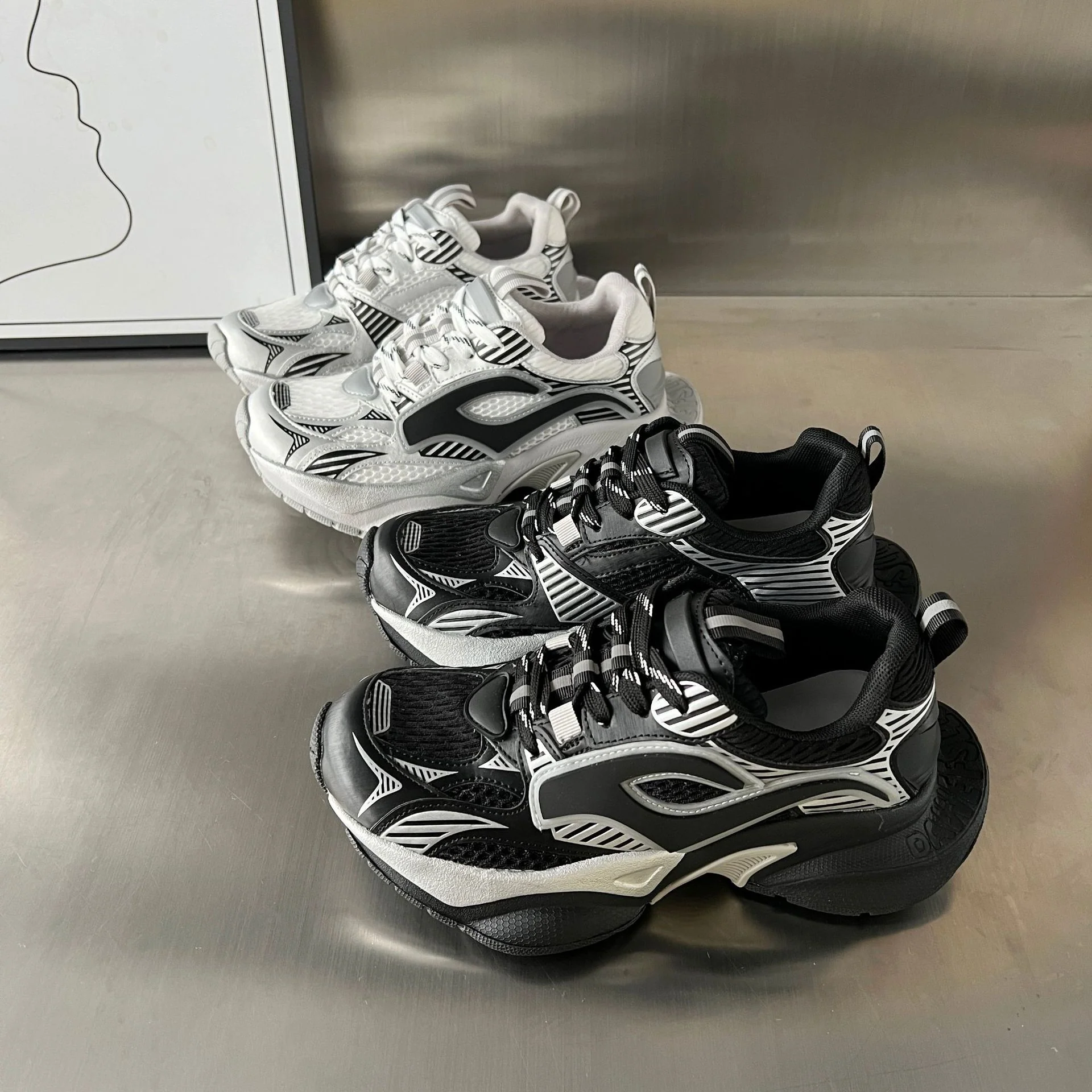 Damen Sportliche Chunky Sneakers mit atmungsaktivem Mesh-Obermaterial und stabiler Sohle Heidi Mode - Image 3