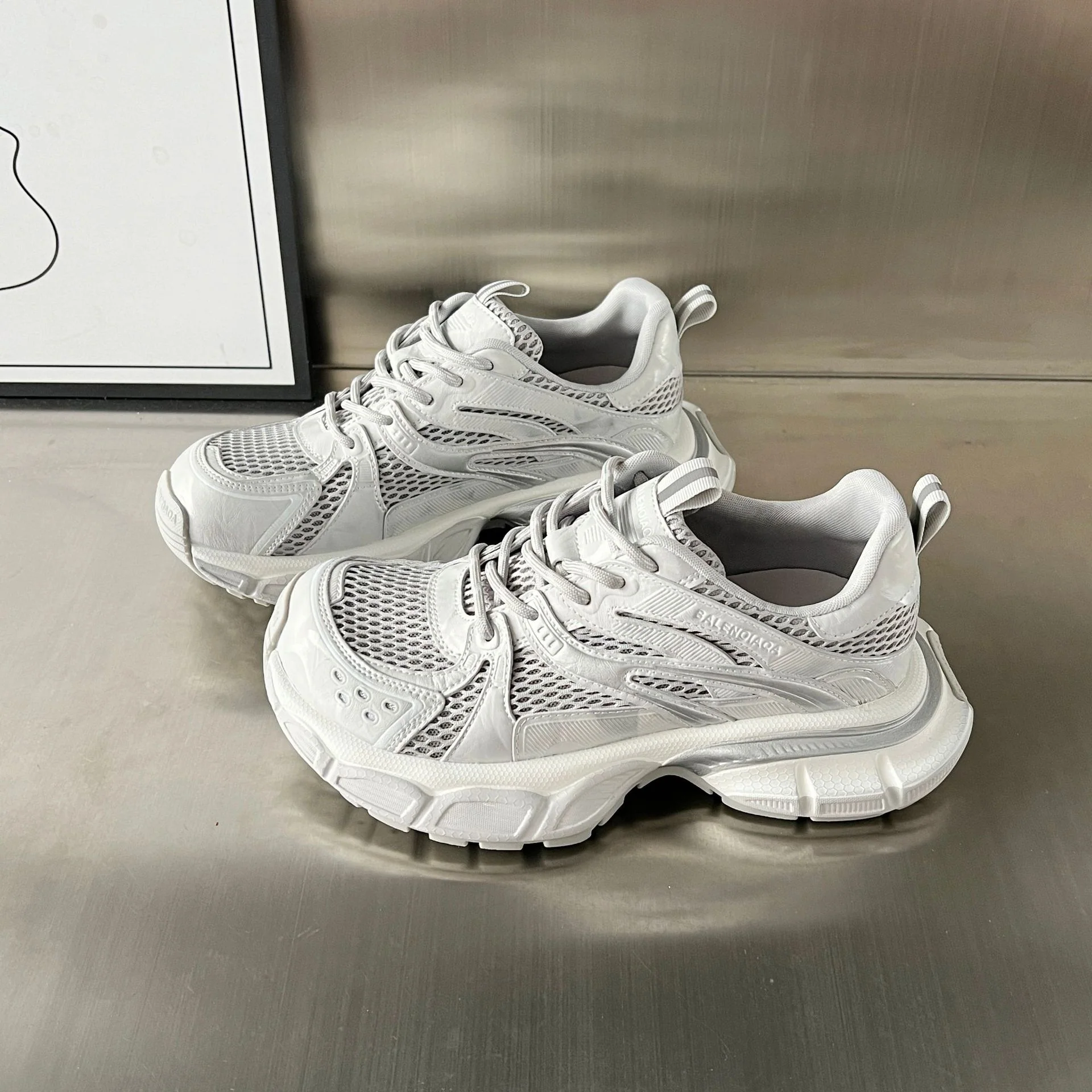 Damen Sportliche Chunky Sneakers mit atmungsaktivem Mesh und innovativem Dämpfungssystem Heidi Mode - Image 2