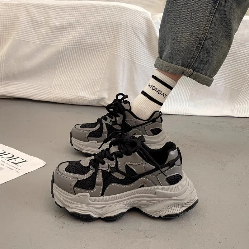 Damen Sportliche Chunky Sneakers mit atmungsaktiven Netz-Elementen Heidi Mode - Image 2