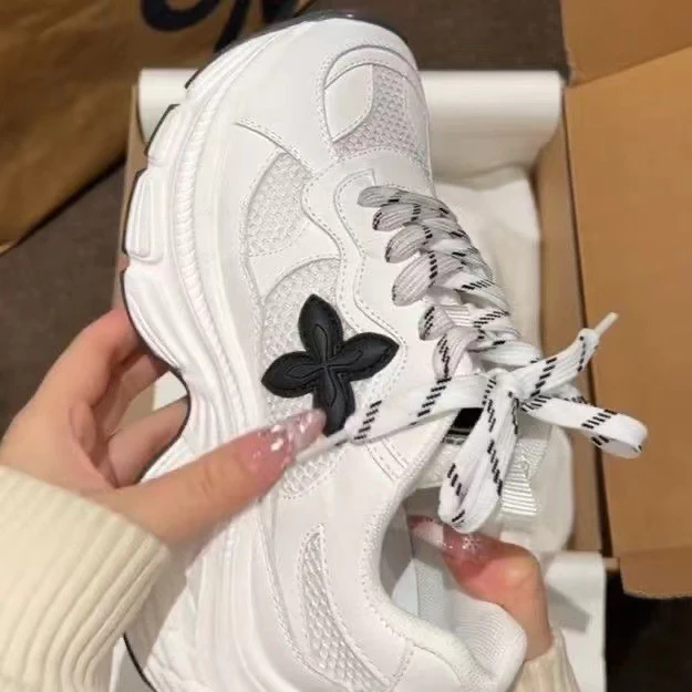 Damen Sportliche Chunky Sneakers mit atmungsaktiver Mesh-Konstruktion und gepolsterter Sohle Heidi Mode - Image 2