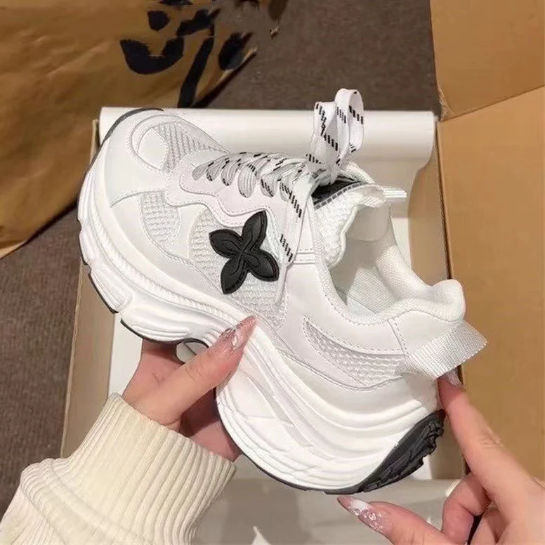 Damen Sportliche Chunky Sneakers mit atmungsaktiver Mesh-Konstruktion und gepolsterter Sohle Heidi Mode - Image 3