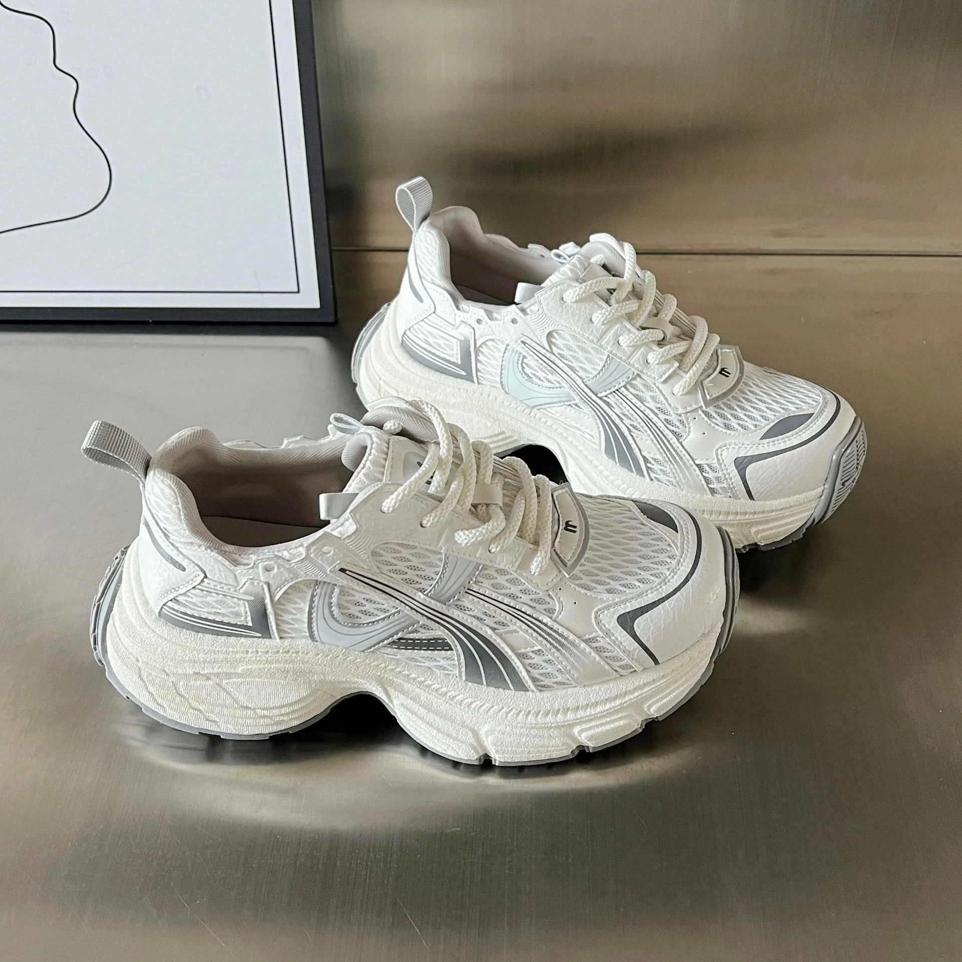 Damen Sportliche Chunky Sneakers mit atmungsaktiver Mesh-Oberfläche und stabiler Sohle Heidi Mode - Image 5