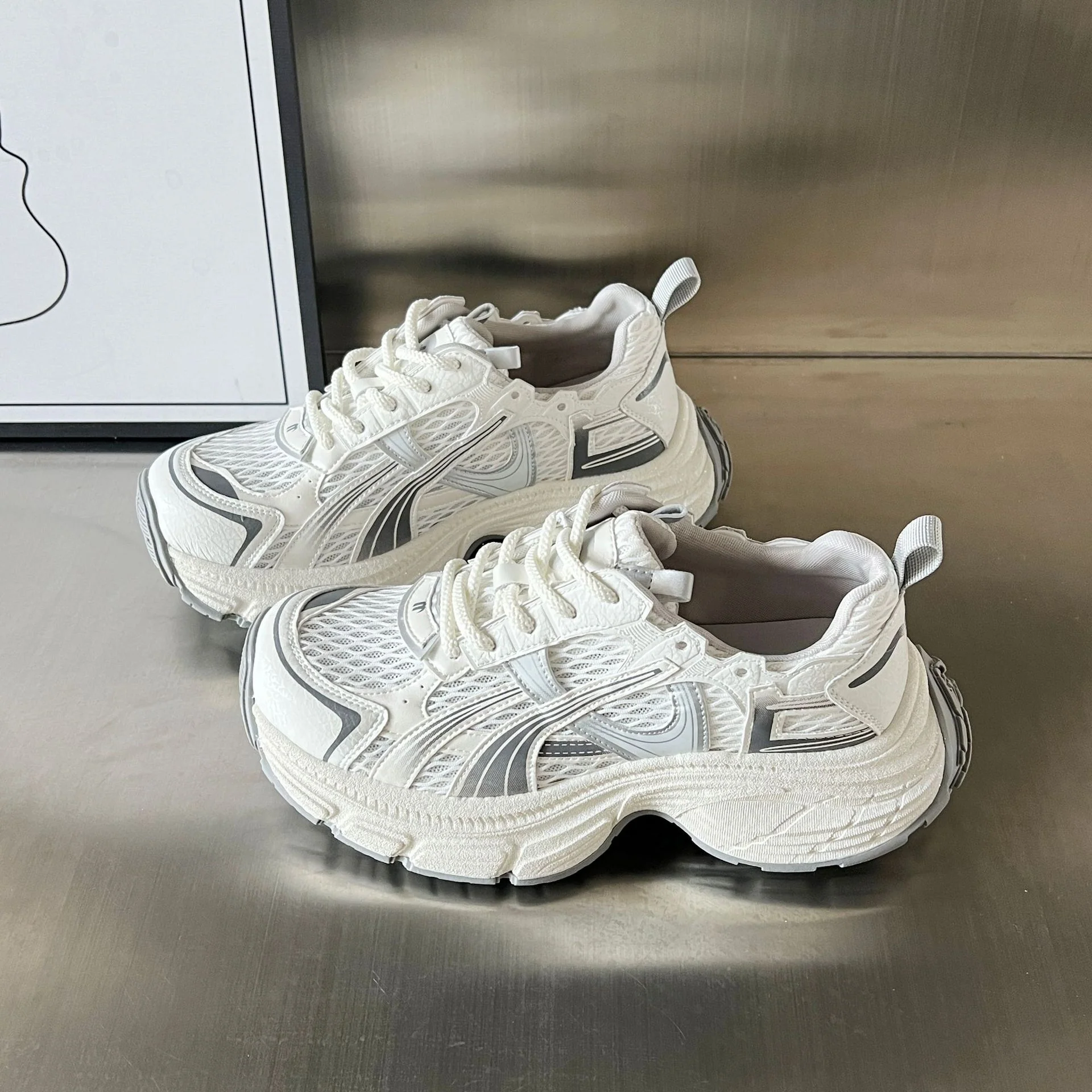Damen Sportliche Chunky Sneakers mit atmungsaktiver Mesh-Oberfläche und stabiler Sohle Heidi Mode - Image 7