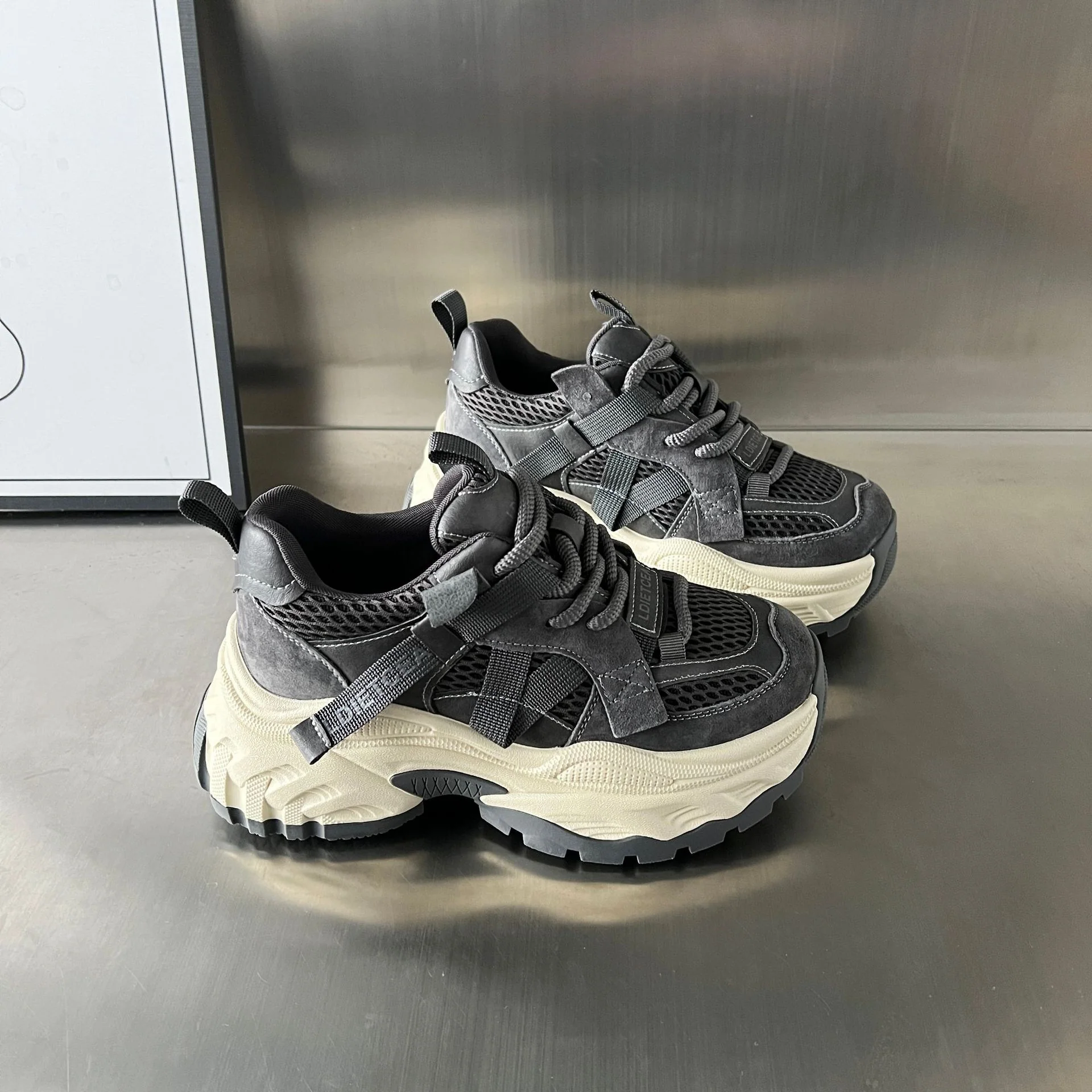 Damen Sportliche Chunky Sneakers mit atmungsaktiver Mesh-Oberfläche und stabiler Sohle Heidi Mode - Image 5