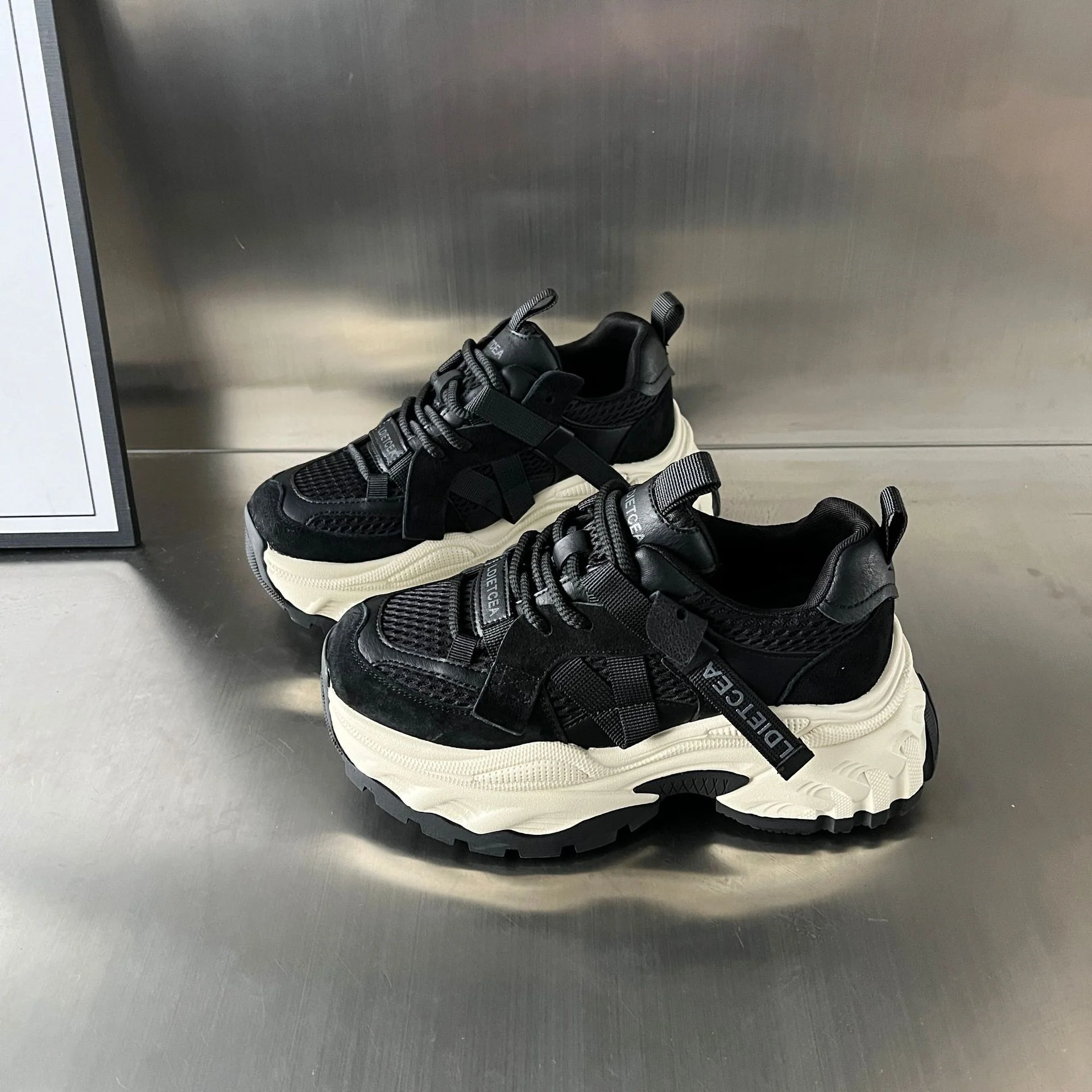 Damen Sportliche Chunky Sneakers mit atmungsaktiver Mesh-Oberfläche und stabiler Sohle Heidi Mode - Image 8