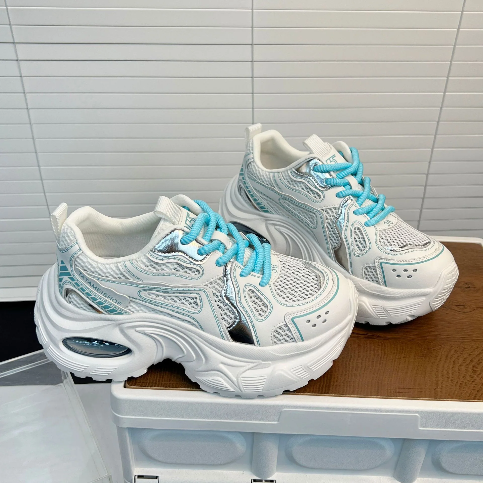 Damen Sportliche Chunky Sneakers mit atmungsaktiver Netzstruktur und dämpfendem Sohlenprofil Heidi Mode - Image 4