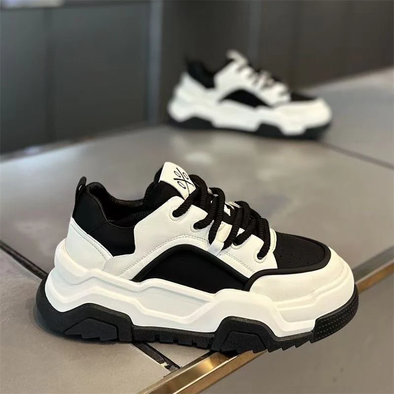 Damen Sportliche Chunky Sneakers mit ausgeprägtem Profil und atmungsaktiver Obermaterialstruktur Heidi Mode - Image 3
