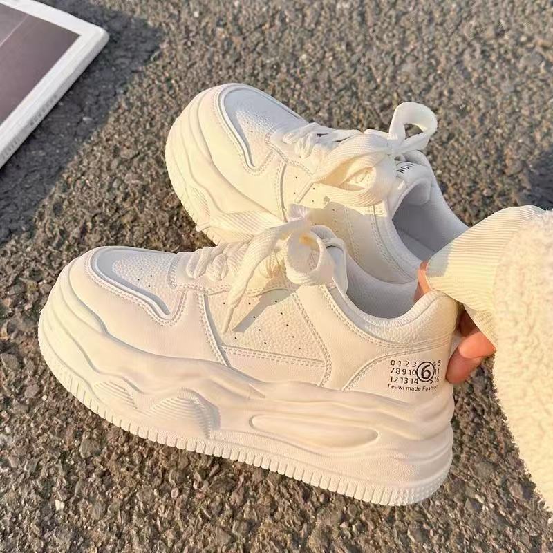 Damen Sportliche Chunky Sneakers mit dämpfender Sohle und atmungsaktivem Obermaterial Heidi Mode - Image 2
