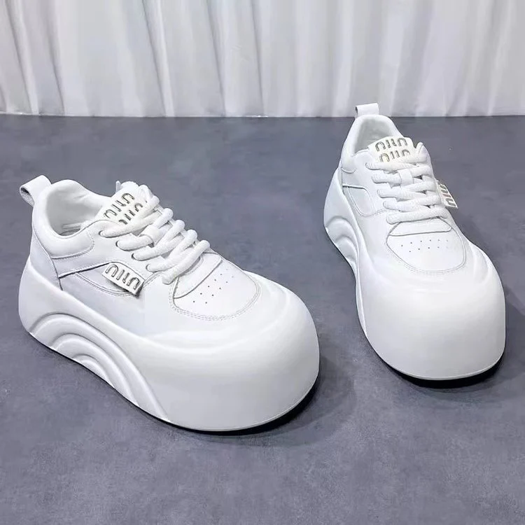 Damen Sportliche Chunky Sneakers mit dämpfender Sohle und innovativer Oberflächenstruktur Heidi Mode - Image 2